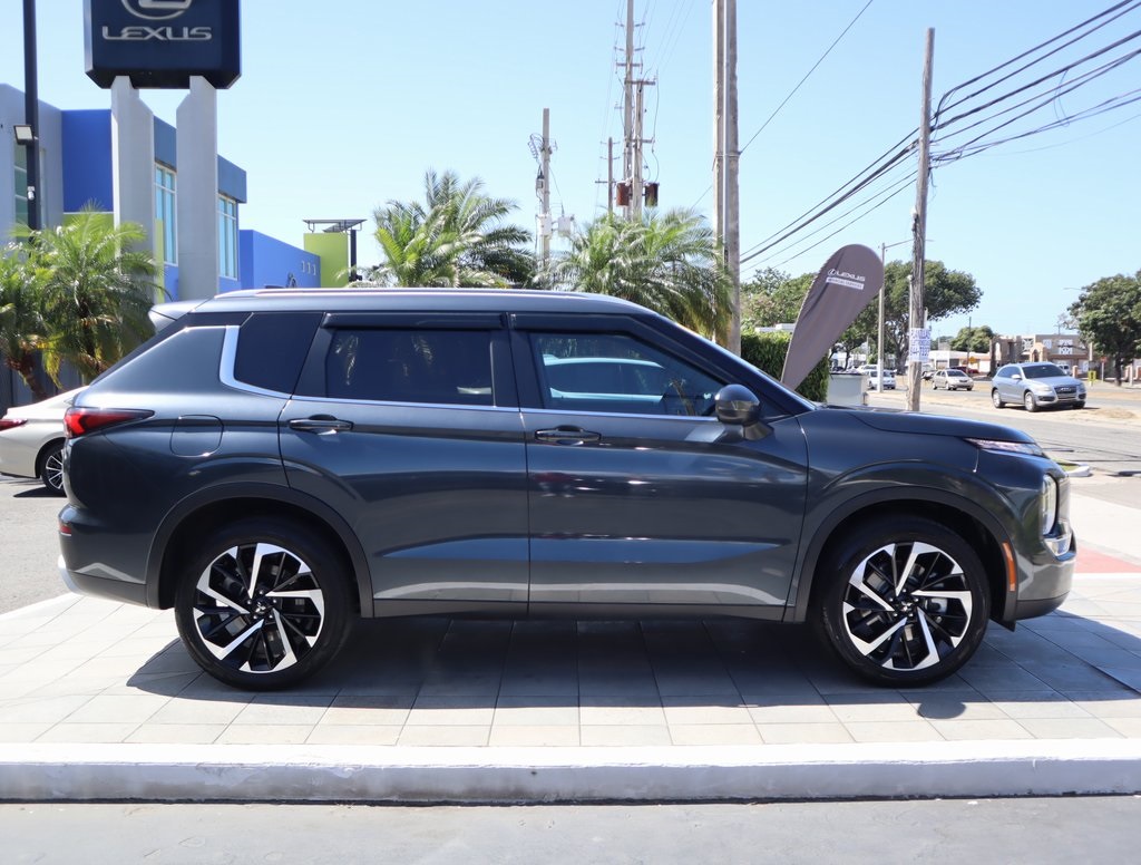 Thumbnail: 2024 Mitsubishi Outlander - 4