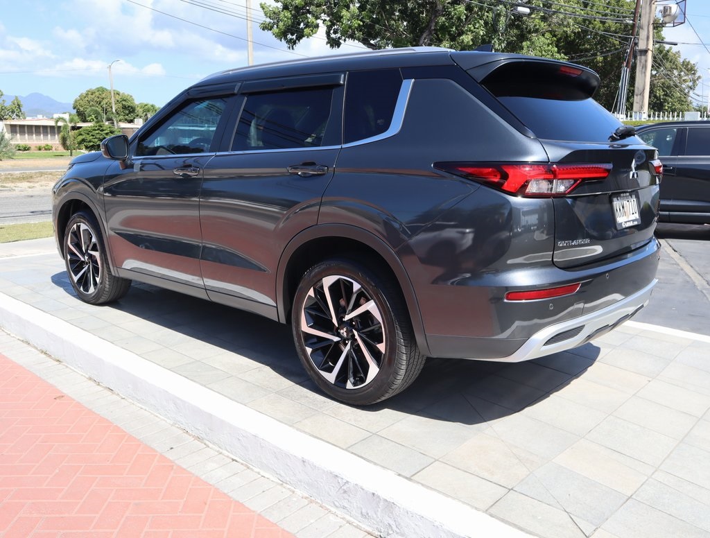 Thumbnail: 2024 Mitsubishi Outlander - 7
