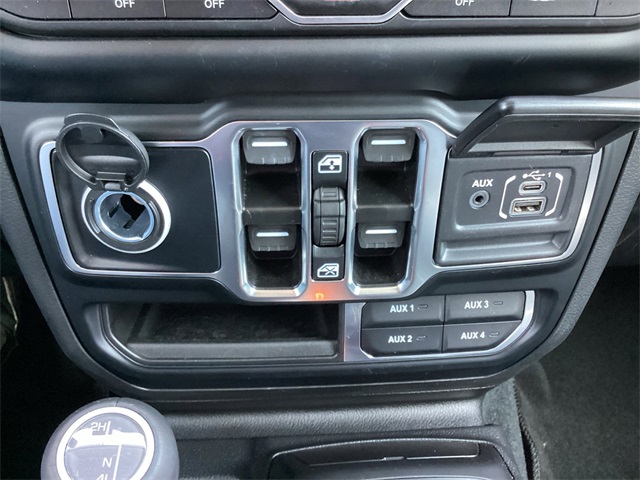 Used Car 2023 Jeep Gladiator  High Altitude For Sale Under $40,000 In San Antonio, Texas