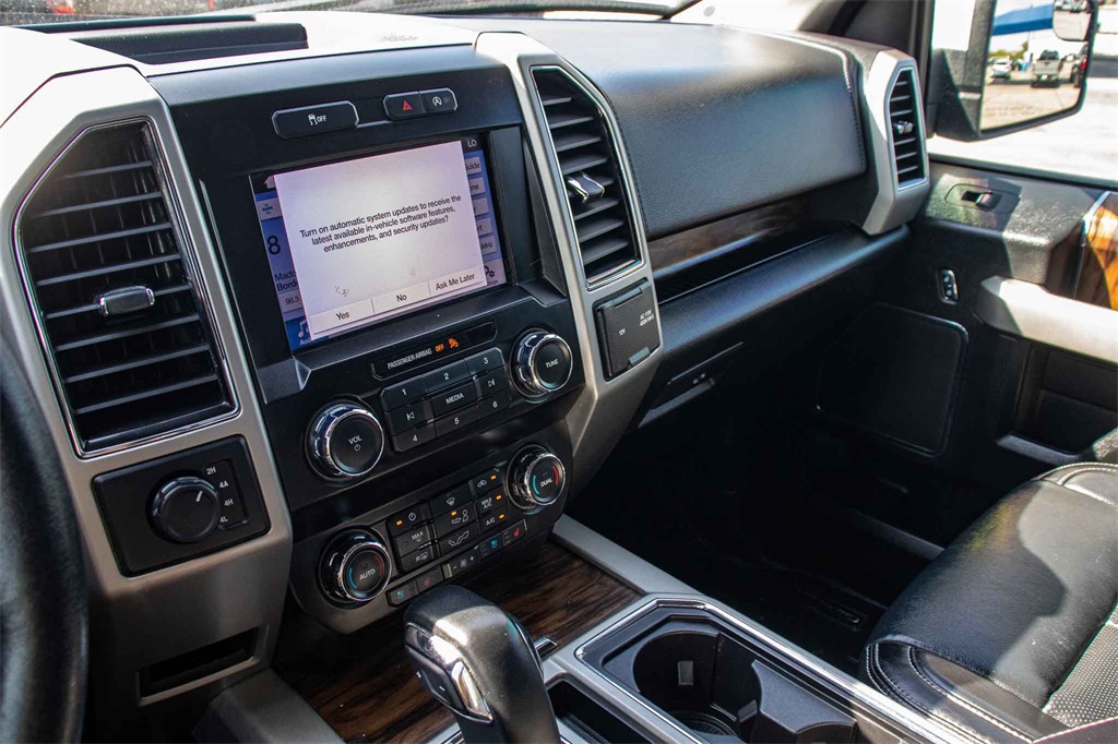 Used Car 2019 Ford F-150  Lariat For Sale Under $30,000 In San Marcos, Texas