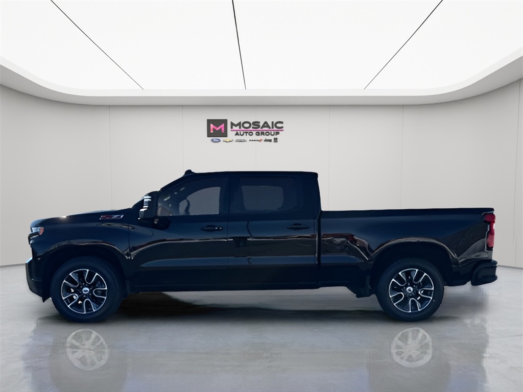 Used 2021 Chevrolet Silverado 1500 RST with VIN 3GCUYEEL0MG452932 for sale in Zumbrota, Minnesota