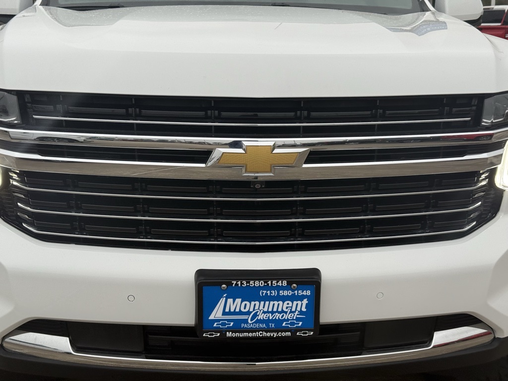 2022 Chevrolet Suburban LT White at Bayway Cadillac of The Woodlands