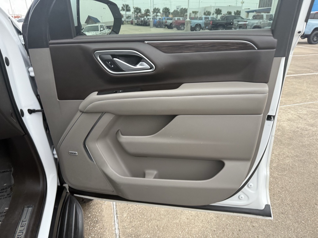 2022 Chevrolet Suburban LT White at Bayway Cadillac of The Woodlands