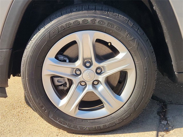 2024 Jeep Compass Latitude Silver at Martin Chrysler Dodge Jeep Ram