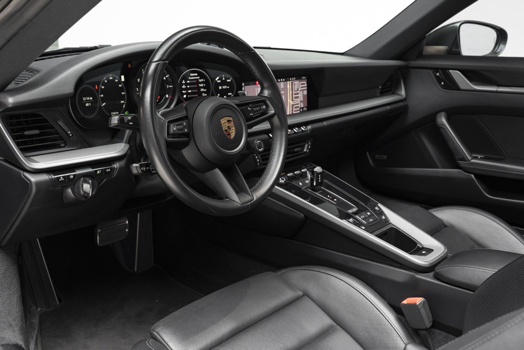 2020 Porsche 911 - Thumbnail 2