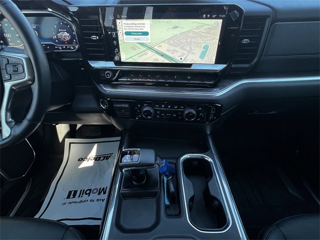 2025 Chevrolet Silverado 1500 LTZ - 11