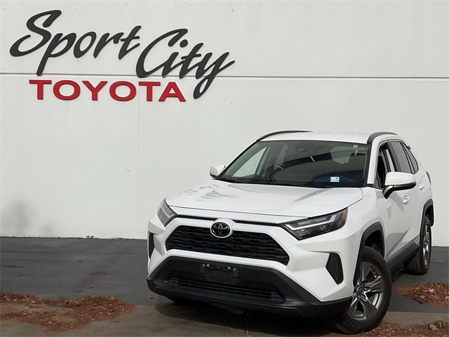 2025 Toyota RAV4 XLE AWD