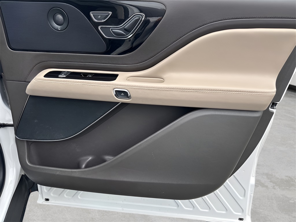 2023 Lincoln Aviator