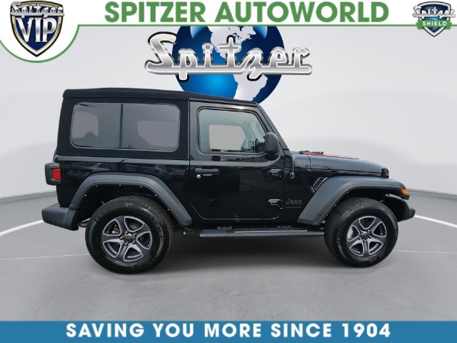 Black Clearcoat 2022 Jeep Wrangler SUV / Crossover Four-Wheel Drive 8-Speed Automatic