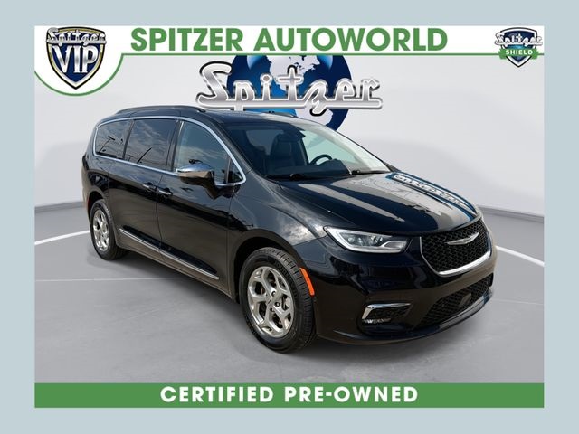 Brilliant Black Crystal Pearlcoat 2023 Chrysler Pacifica Minivan All-Wheel Drive 9-Speed Automatic