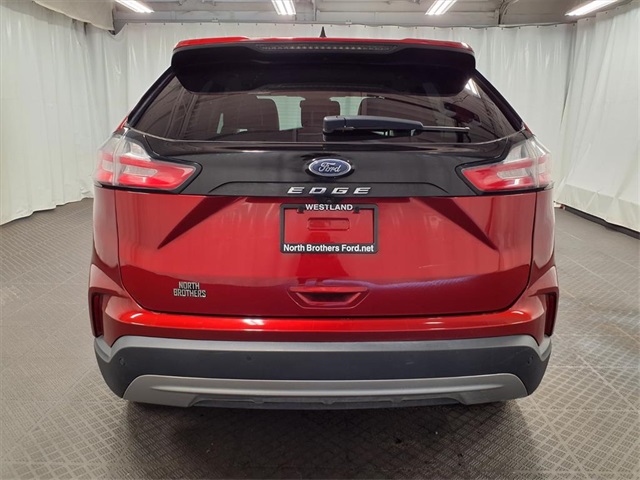 2021 Ford Edge