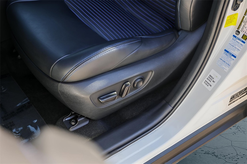 Used Car 2020 Toyota Rav4 Hybrid  Xse For Sale Under $30,000 In Austin, Texas