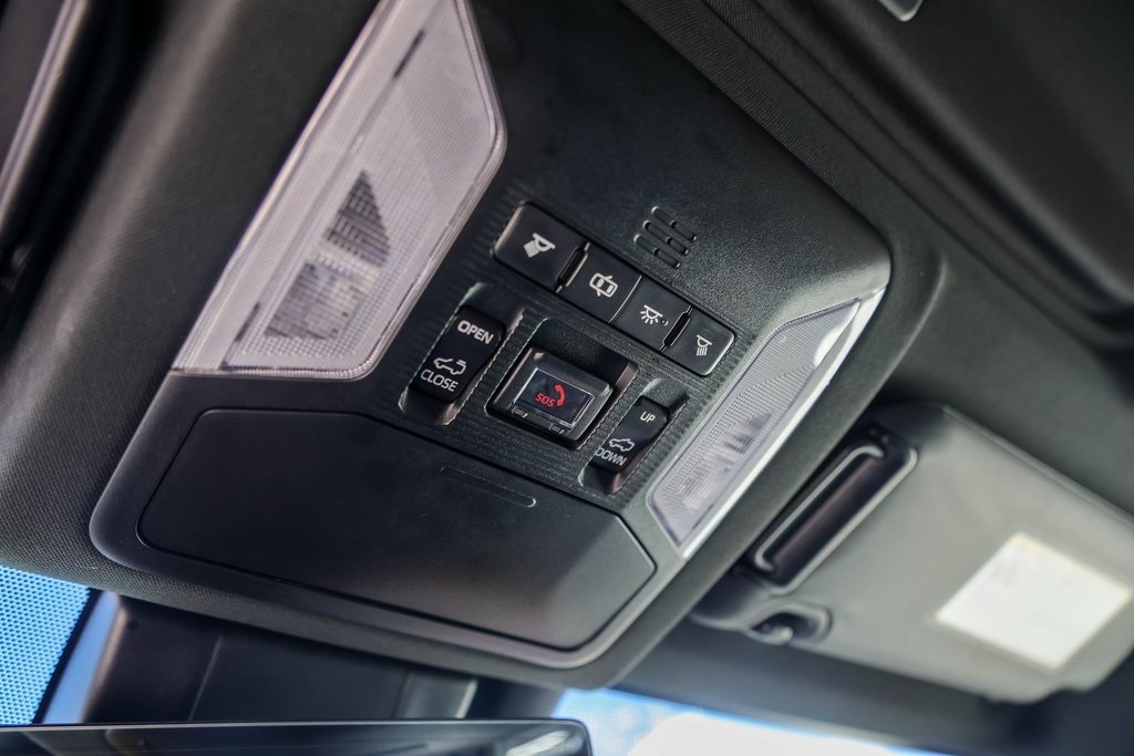 Used Car 2020 Toyota Rav4 Hybrid  Xse For Sale Under $30,000 In Austin, Texas