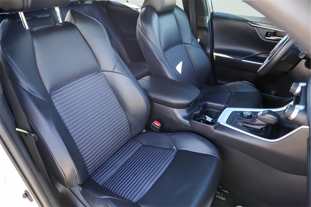 Used Car 2020 Toyota Rav4 Hybrid  Xse For Sale Under $30,000 In Austin, Texas