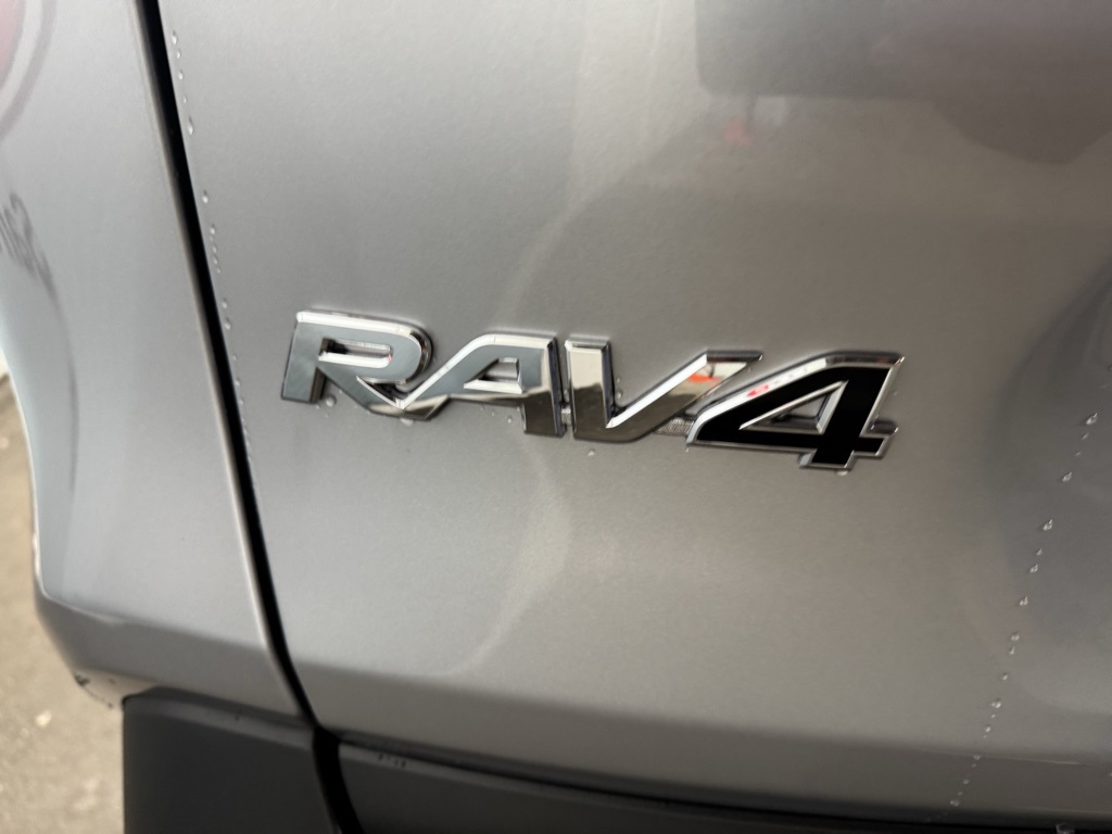 Thumbnail: 2025 Toyota RAV4 - 24