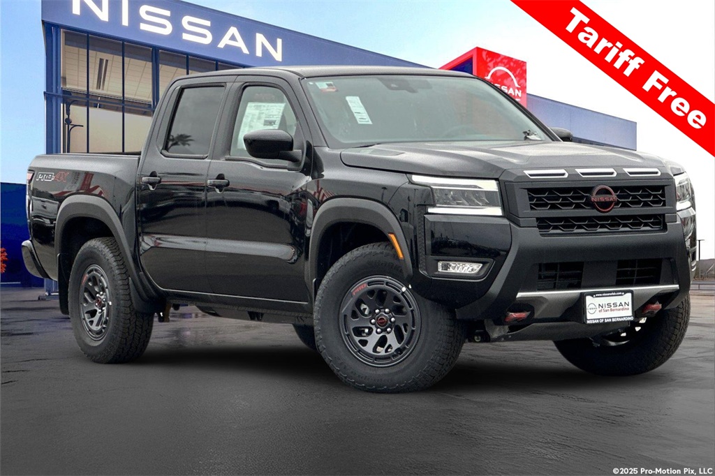2025 Nissan Frontier PRO-4X's photo