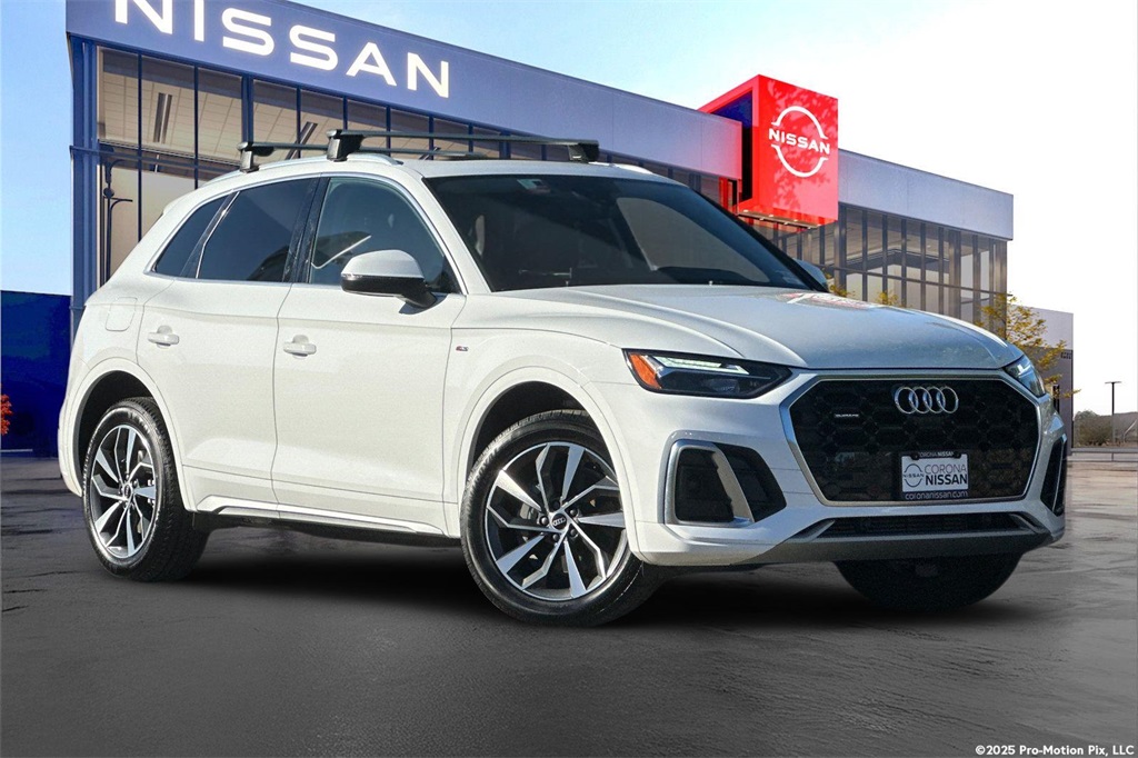 2023 Audi Q5 Premium Plus's photo