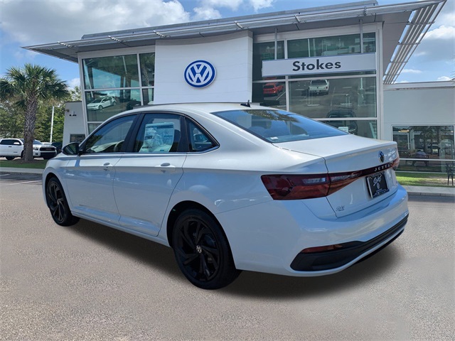 2025 Volkswagen Jetta 1.5T SE - 5