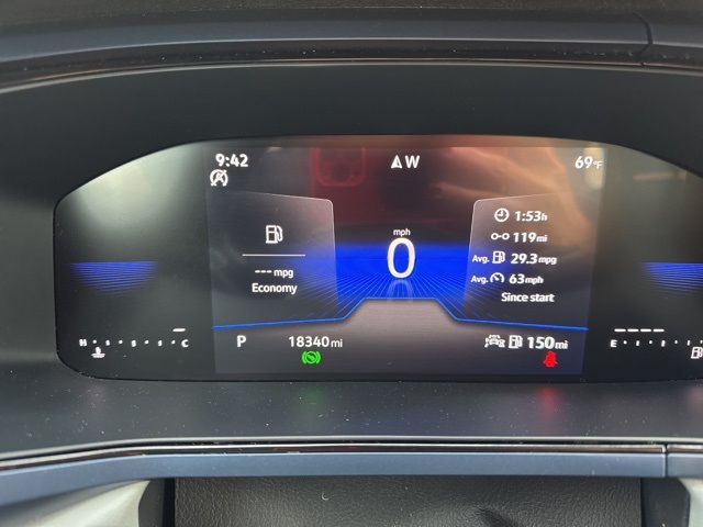 2024 Volkswagen Taos SE photo 3