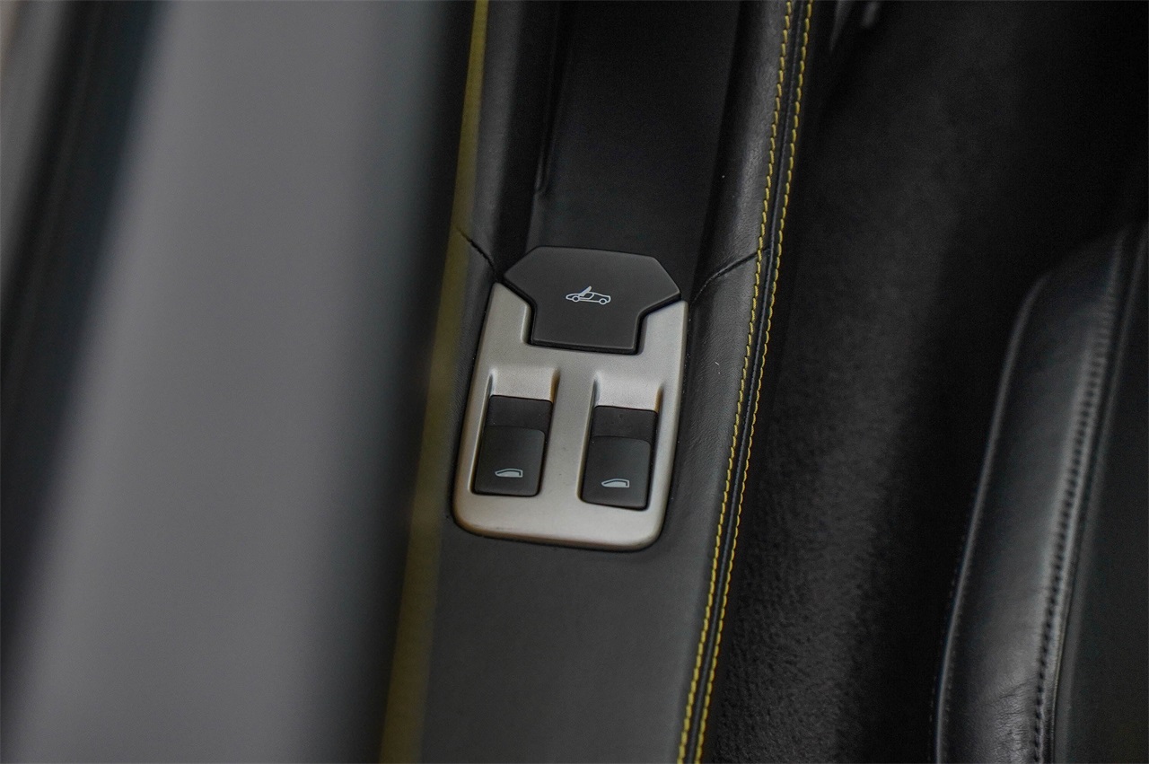 Used Car 2013 Mclaren Mp4-12c  Base For Sale Under $110,000 In Austin, Texas