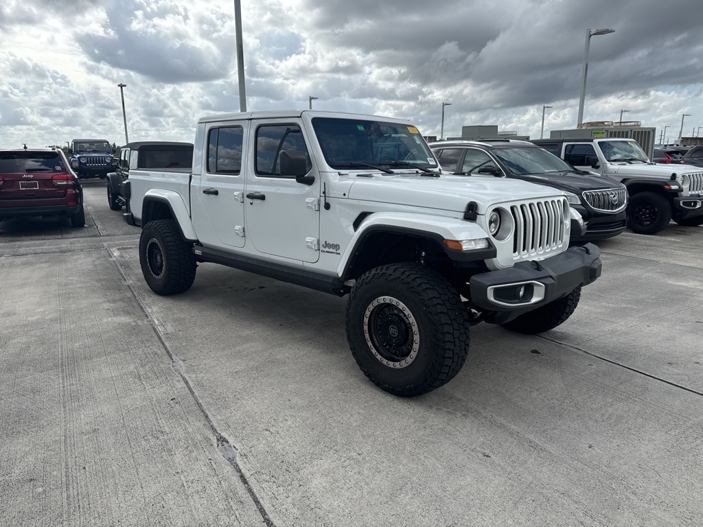 2022 Jeep Gladiator Overland