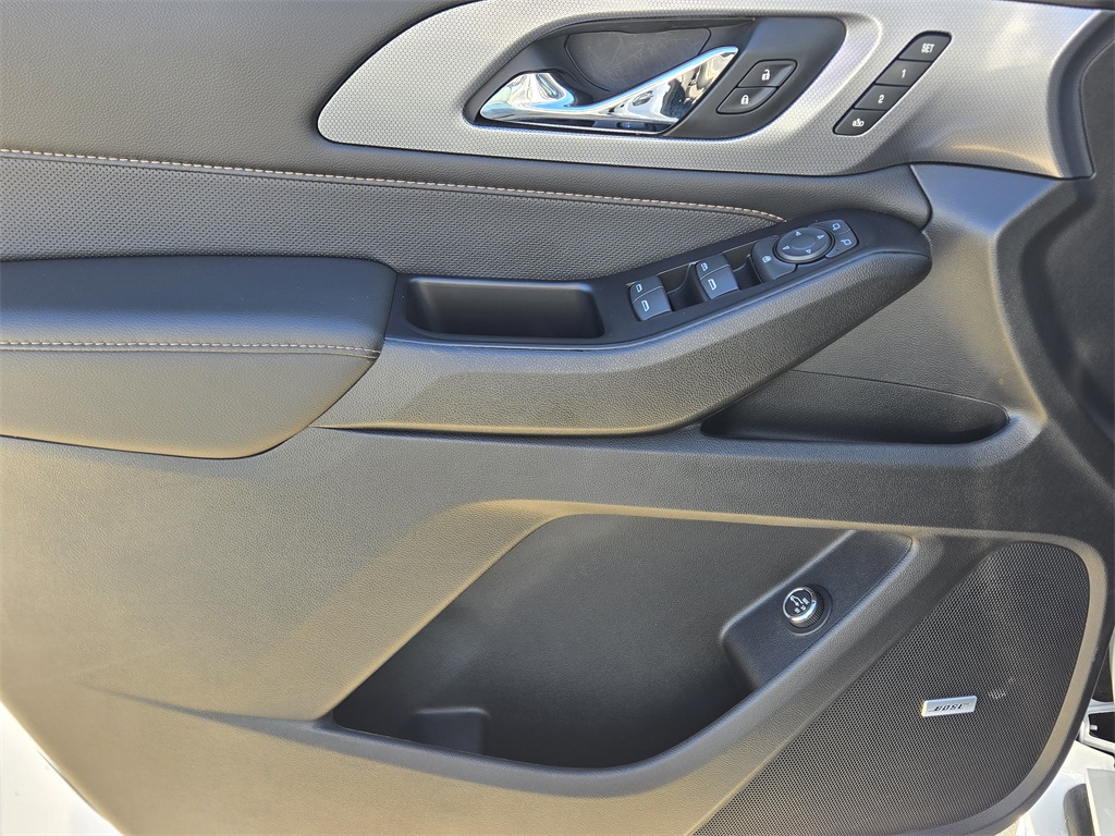 2019 Chevrolet Traverse Premier White at Classic Elite Chevrolet Hwy 6