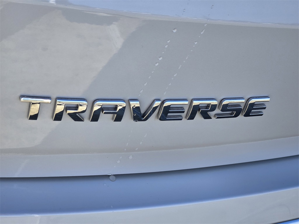 2019 Chevrolet Traverse Premier White at Classic Elite Chevrolet Hwy 6