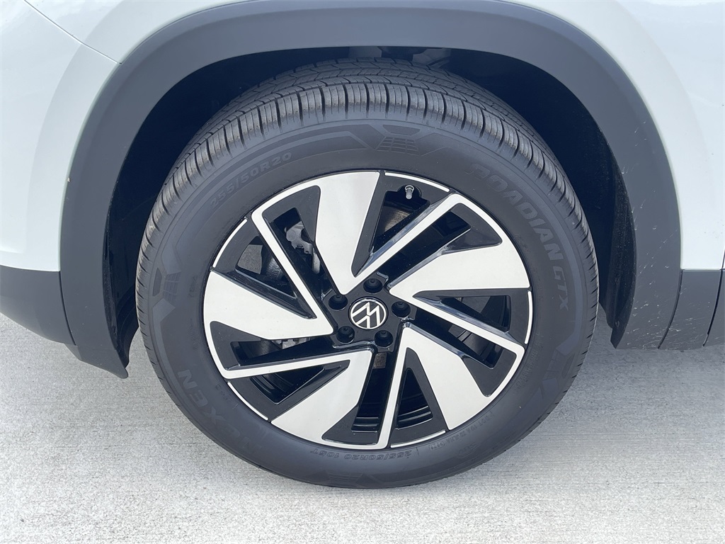 2025 Volkswagen Atlas 2.0T SEL - 8