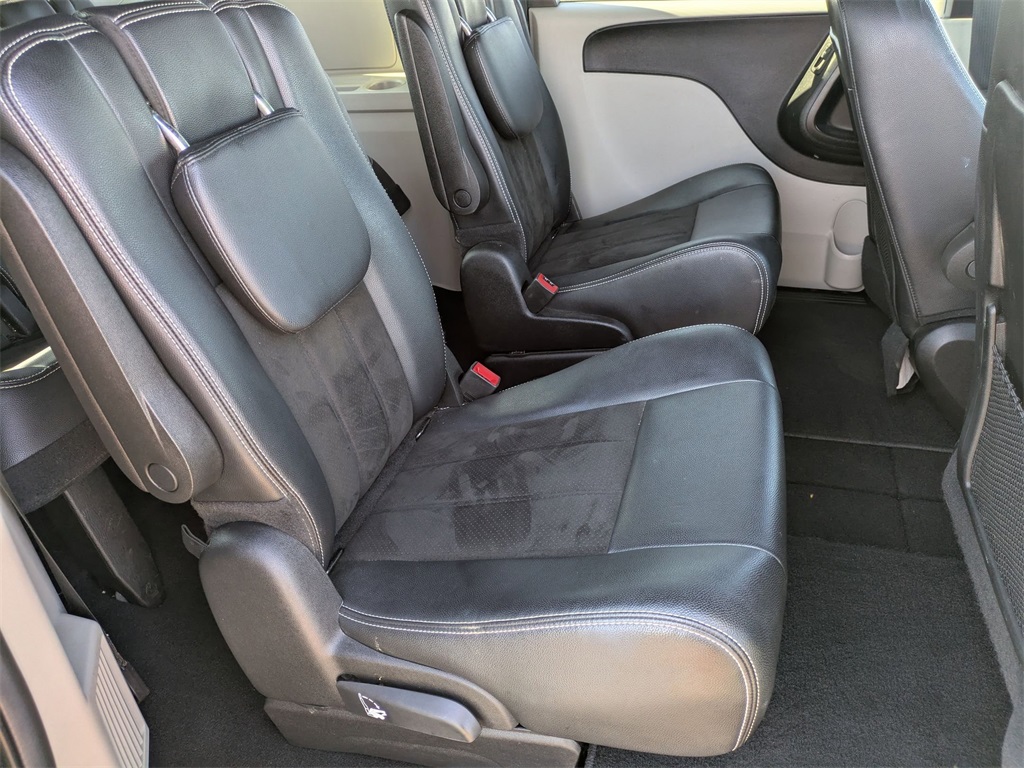 Used 2019 Dodge Grand Caravan For Sale in Findlay, OH