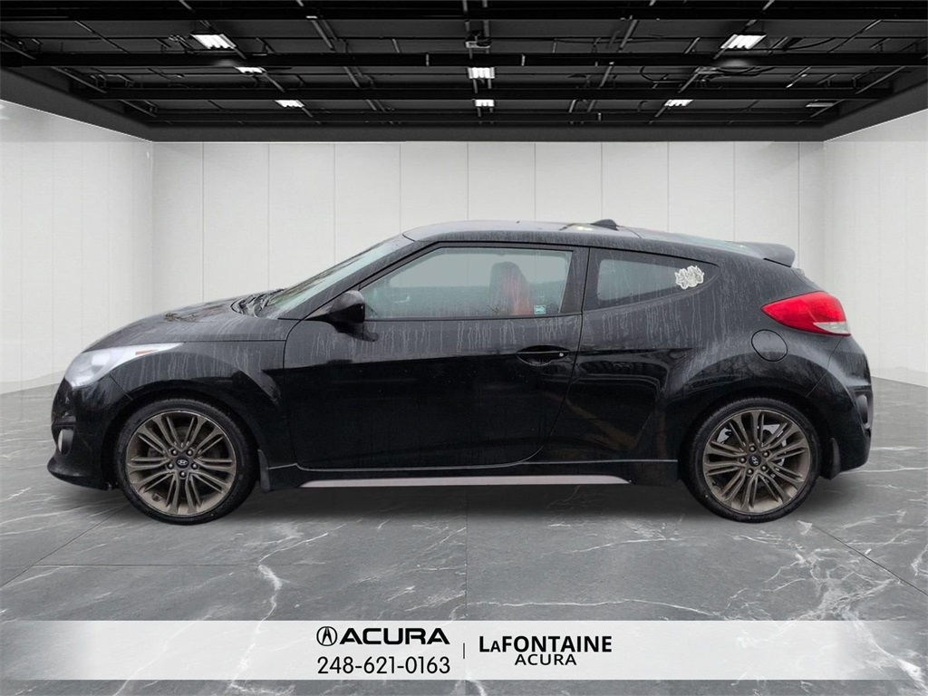 Used 2016 Hyundai Veloster R-Spec with VIN KMHTC6AEXGU255237 for sale in Commerce Charter Township, MI