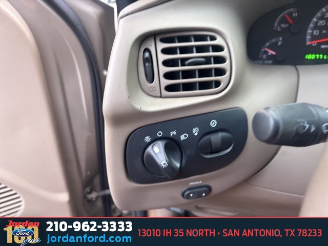 Used Car 2001 Ford F-150  Lariat For Sale Under $12,000 In San Antonio, Texas