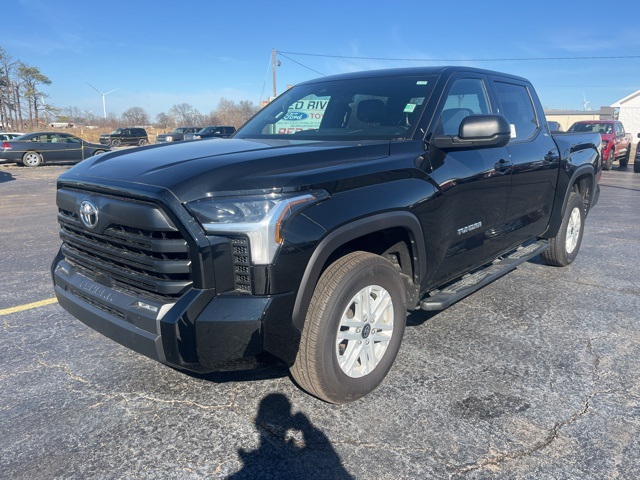 2025 Toyota Tundra SR5 CrewMax Cab 4WD