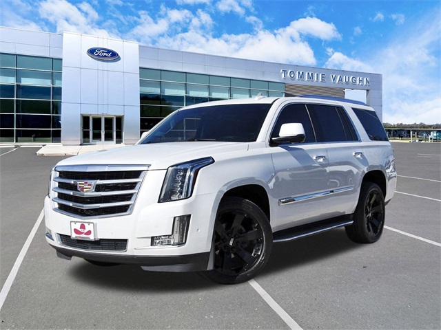 2018 Cadillac Escalade Luxury
