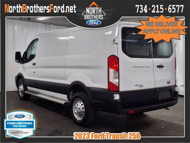 2023 Ford Transit-250