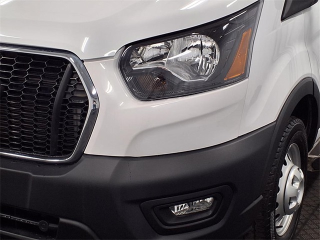 2023 Ford Transit-250