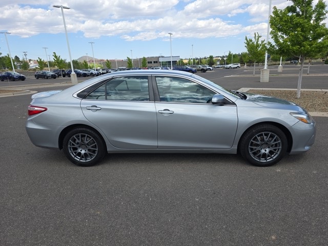 Used 2017 Toyota Camry SE with VIN 4T1BF1FK5HU677647 for sale in Flagstaff, AZ