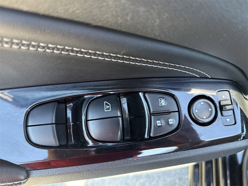 2021 Nissan Altima 2.5 SV - 10