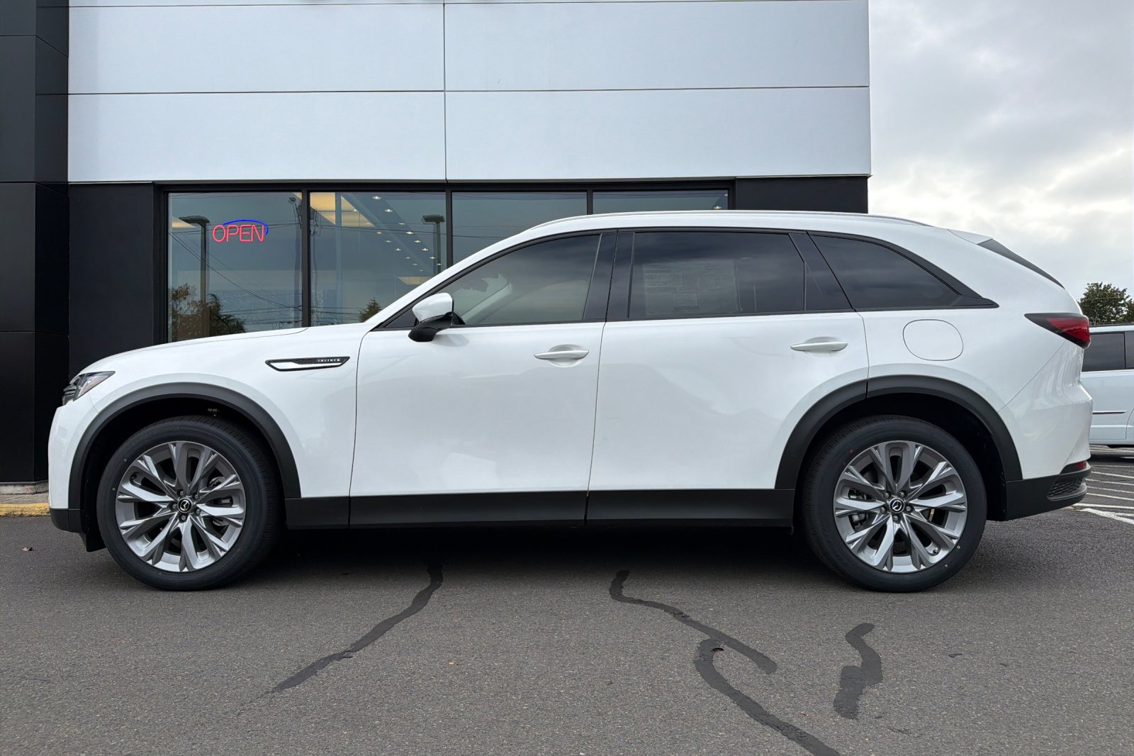 2026 Mazda CX-90 Preferred Package - Photo 7