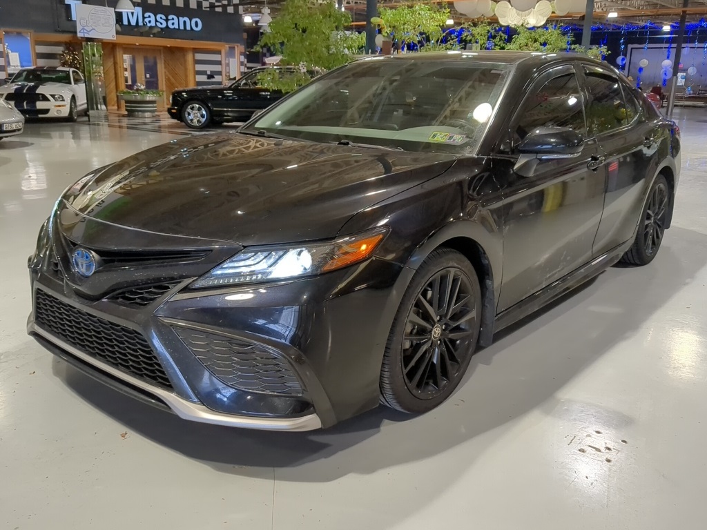 2024 Toyota Camry Hybrid XSE FWD