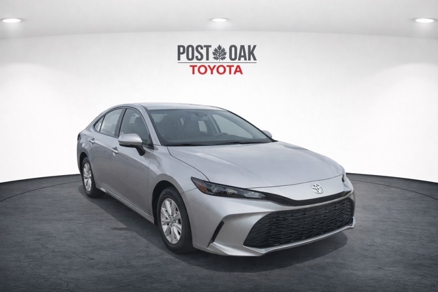 2025 Toyota Camry LE FWD
