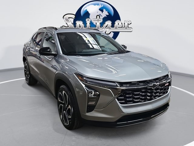 2025 Chevrolet Trax RS with 2RS FWD