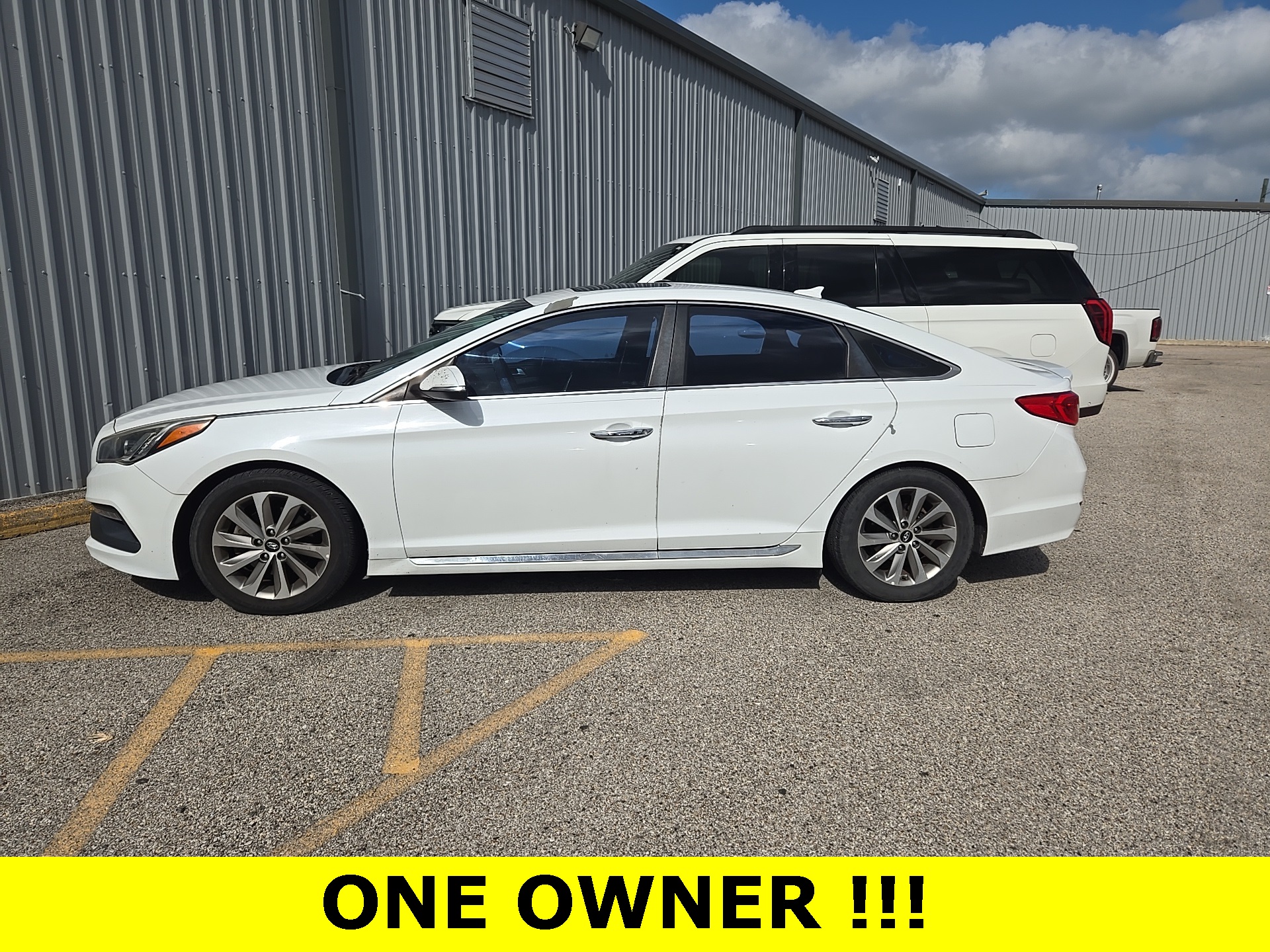 2016 Hyundai Sonata Sport White at Autostrade