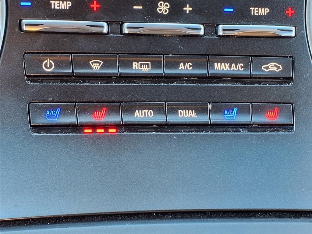 2018 Lincoln MKX Reserve White at Parkway Family Mazda