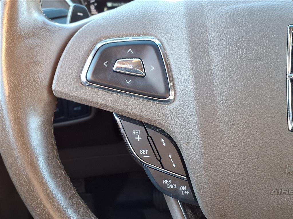 2018 Lincoln MKX Reserve White at Parkway Family Mazda