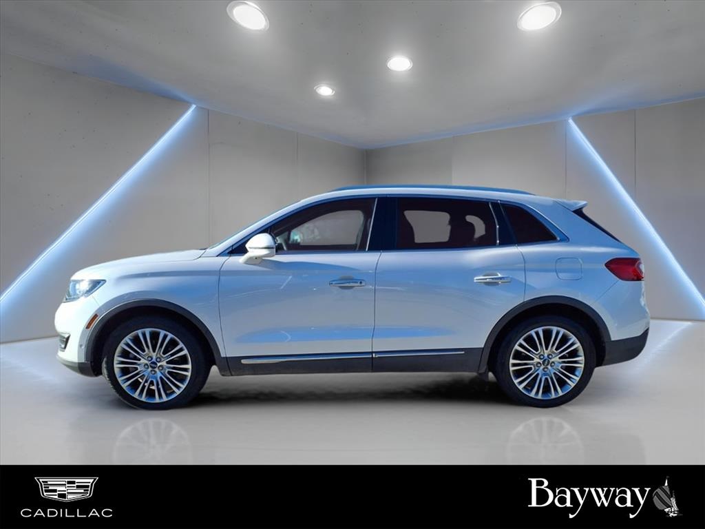 2018 Lincoln MKX Reserve White at Parkway Family Mazda