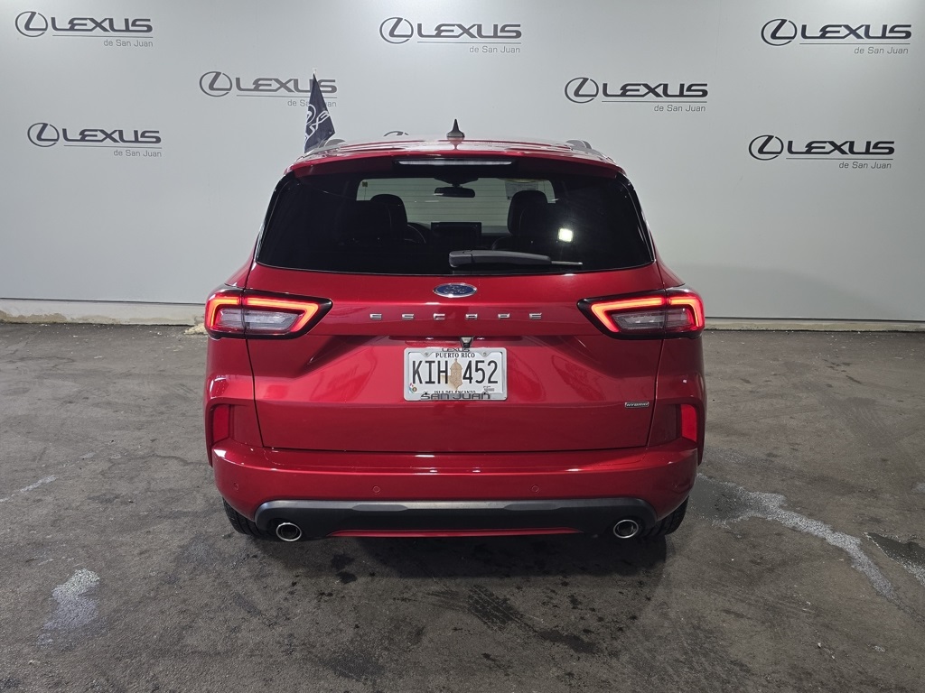 Thumbnail: 2023 Ford Escape - 9