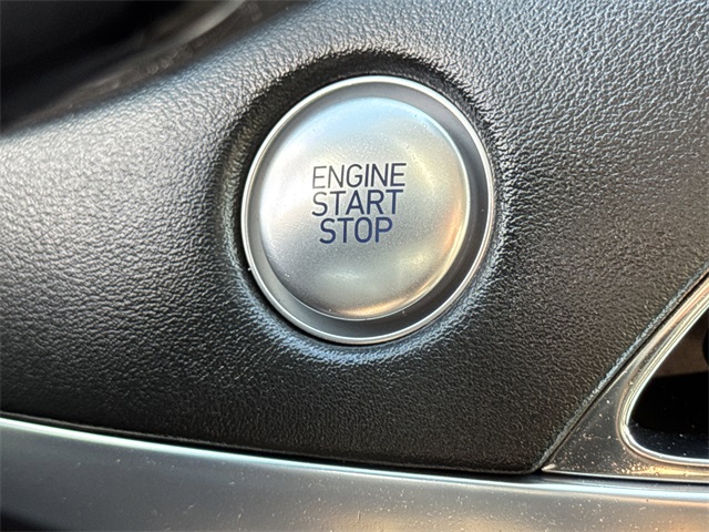 2022 Hyundai Palisade Limited Black at DeMontrond Gulf Freeway