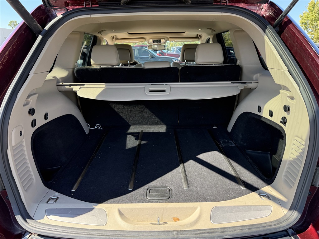 2016 Jeep Grand Cherokee Limited Red at Parkway Family Mazda