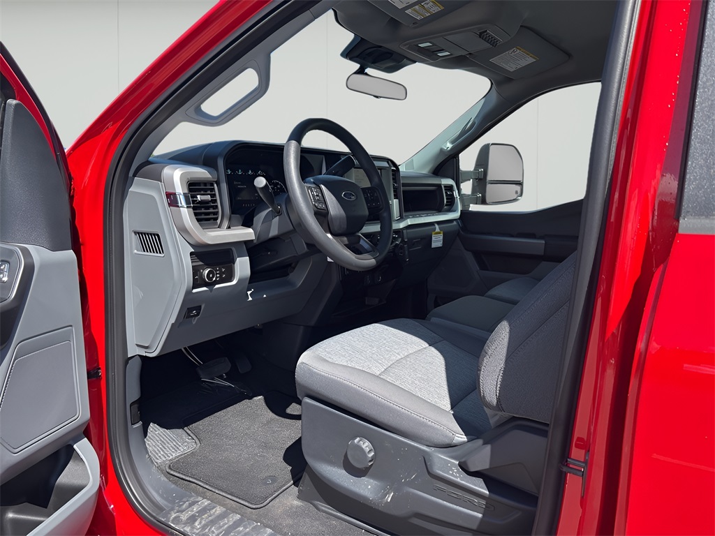 2025 Ford F-350SD