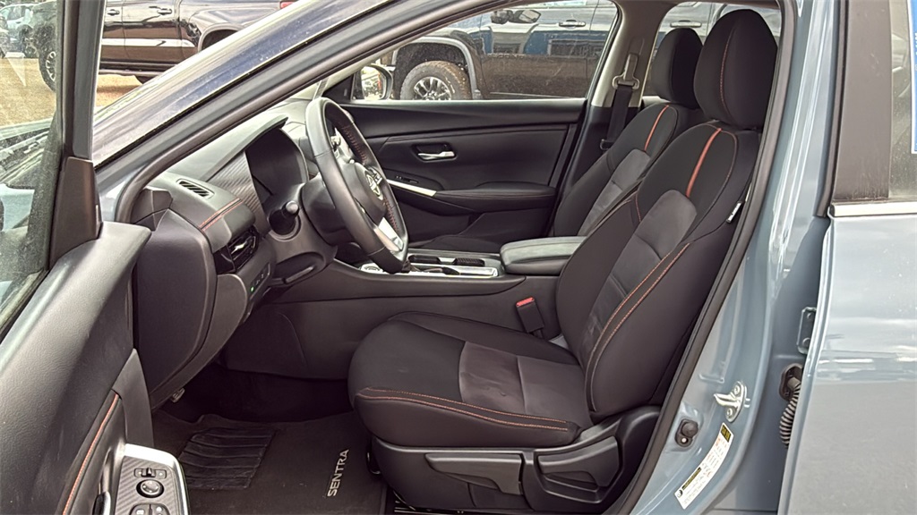 2025 Nissan Sentra SR - 6